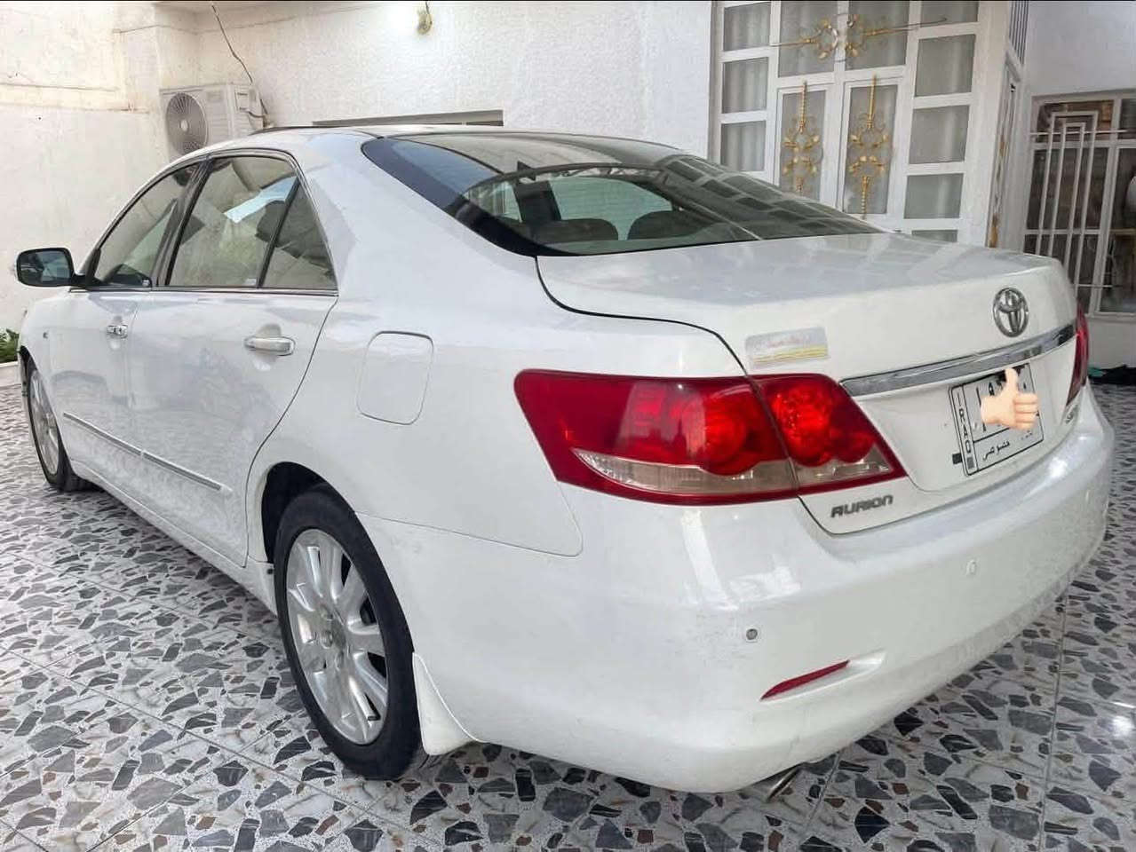 السلام عليكم للبيع تيوتا اريون 2009 خليجي قطعة وحده صبغ بدون دواخل الباقي بلادي
فئة كراند فول مواصفات واحد على واحد رقم بغداد تحويل مباشر محرك 6سلندر السياره مابيها كلوب ما يشتغل كلها شغاله 
بصمة ابواب وتشغيل دخول ذكي برده خلفيه كهرباء كشن جلد كهرباء فتحة سقف تبريد قطعتين تحكم ستيرن حساسات خلفي امامي زراك لايت مكان السياره بالرمادي 
السعر 93 بي مجال باقي التفاصيل اتصال 
***********
اعتذر عن البيع بالاقساط
ملاحظه بيها صفنه بسيطه ع الD ثواني وتمشي طبيعي تراي 200

