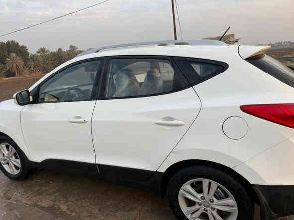 السلام عليكم توسان مديل 2014 مكفوله كفاله عامه سياره كلشي واظح بلصور سعر 153 وبيه مجال بصيط مكان سياره النجف مشخاب رقم تواصل ***********
