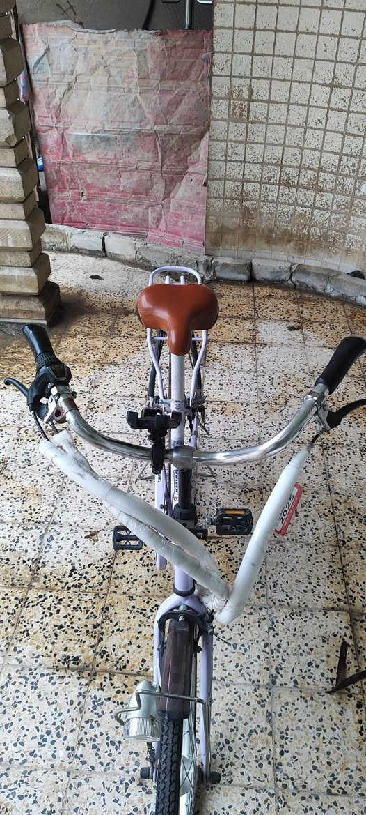 بايسكل عبد الحليم للبيع
حجم26

نظافة كدام العين جديد 

ام بدل بي تايرات... شفتات. قمجات.  يعني تاخذو كلشي ما تبدل بي

شرط ما بي اي عواج 

عنوان موصل جانب الايمن

سعر 95.  بي مجال


**إذا كنت صاحب هذا الإعلان وتريد حذفه لأي سبب، رجاءا أرسل رسالة إلى الدعم الفني**