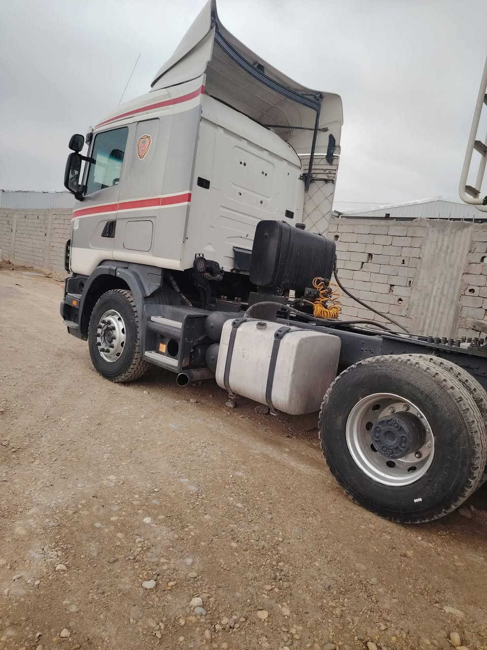 سلام عليكم سكانيه للبيع مكينه 8 مكفوله كفاله عامه تصال على رقم  ***********
