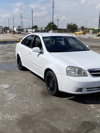 اوبتر موديل 2011 السياره جاهزه منكلشي كير مكينه مكفولات السياره مصبوغه...