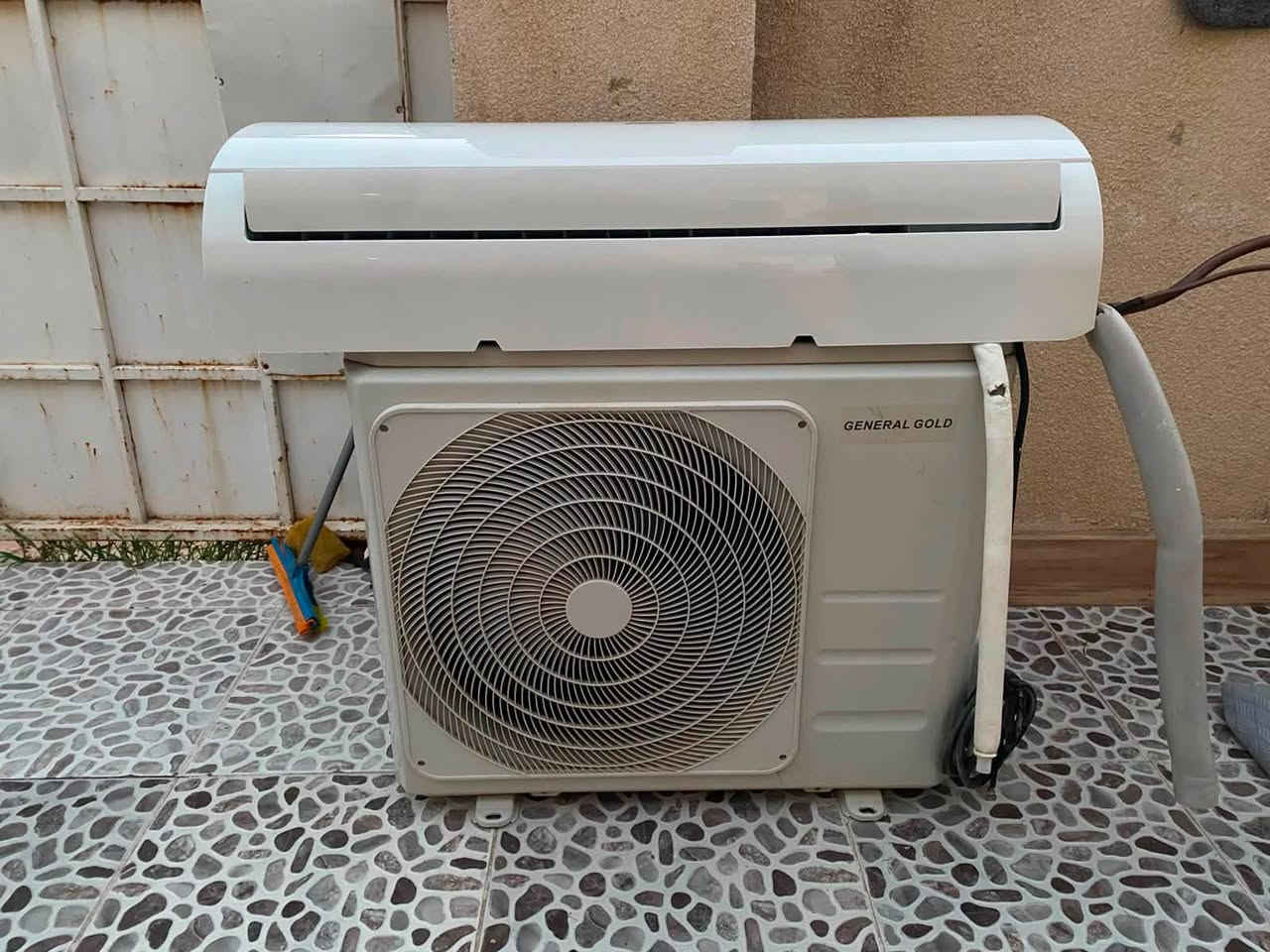 سبلت ٢طن  جنرال كولد وضع الشركه
استخدام قليل كلش يعني درجه اولا نوعيه ممتازه السعر واصل 
جميع المحافظات  ٣٨٠الف
المكان سليمانيه رابه رين
***********/***********واتساب الرقمين
