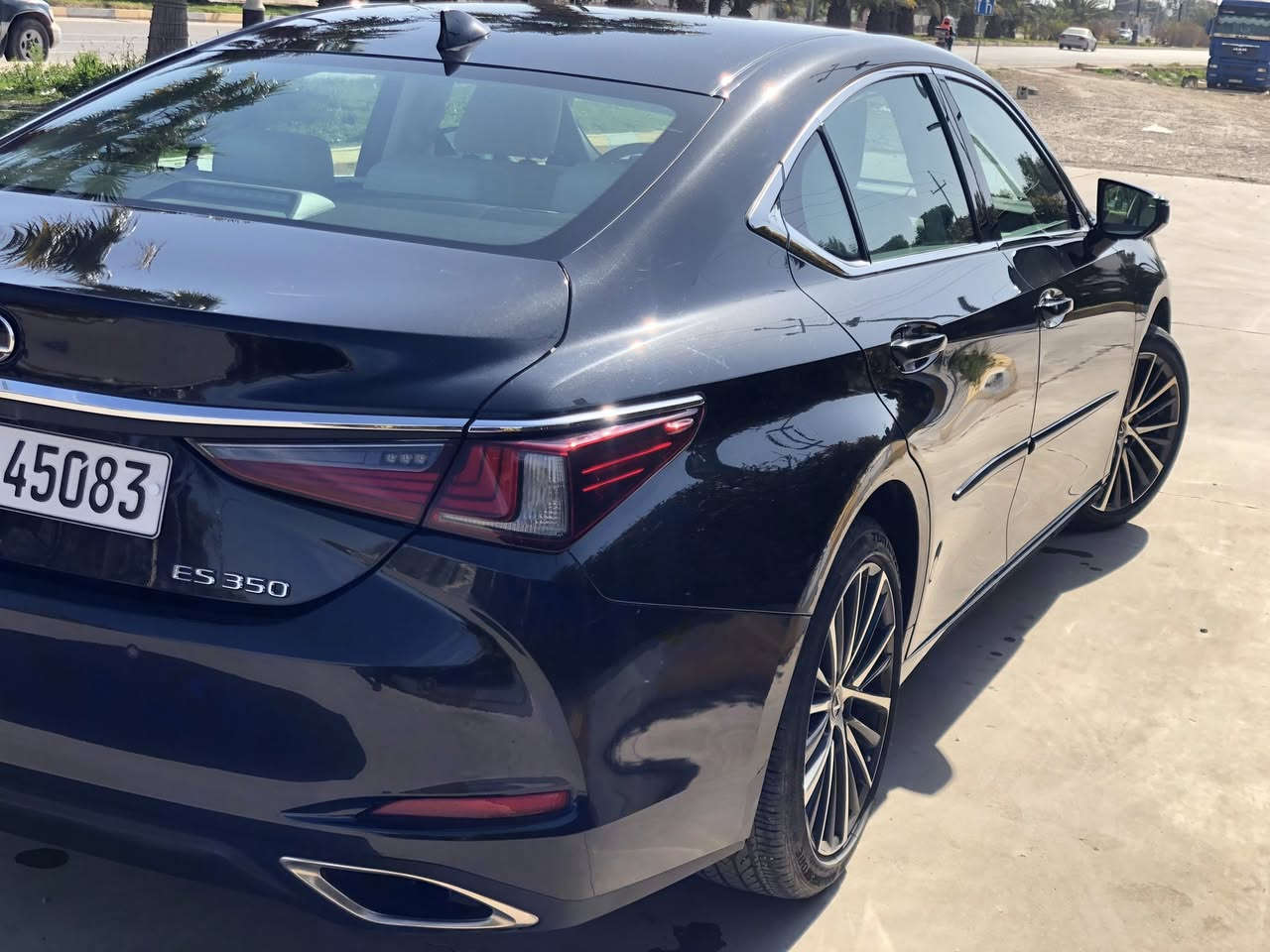 lexus luxury es350
2022
ماشي 24 الف كيلومتر  
مواصفات امريكي
جاملغ وراء جهة سايق  بارد 
دعامية وراء مبدلة 
رقم شاصي موجود
سعر 350$ مجال بسيط
***********☎️
مكان سيارة  قظاء :كلار
