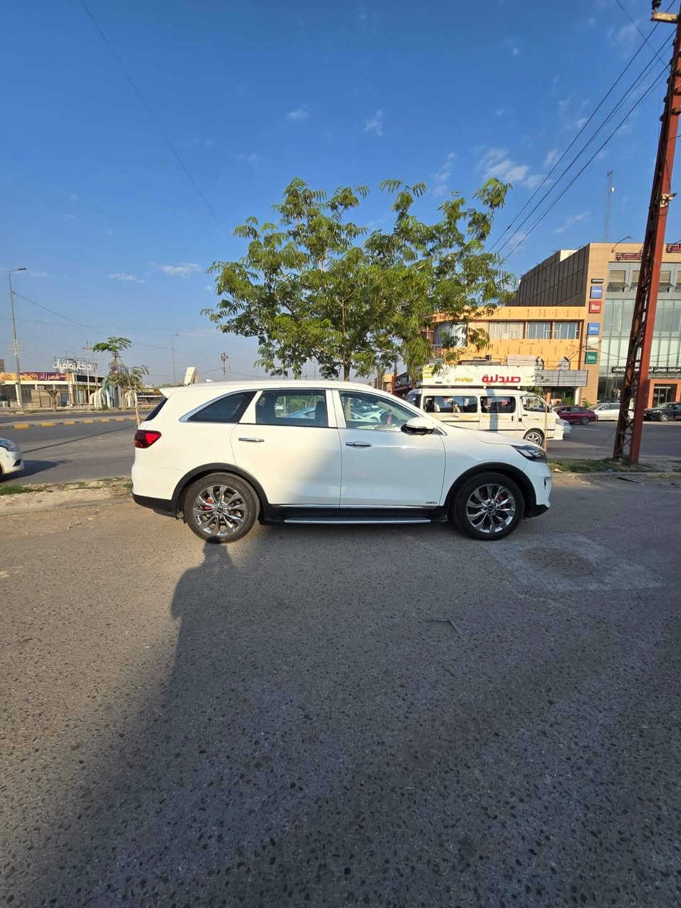 سورينتو 2020 جي تي لاين خليجي  أعلى فئة بالسورينتو 
مكفوله كفاله عامة لا صبغ ولا بارد ولا تبديل
ماشيه 98000 كيلو
رقم بغداد الماني
السنوية بأسمي
كير ومحرك وكهربائيات مضمونه وعلى الفحص
مكان السيارة بابل  

رقم صاحب سيارة
***********
