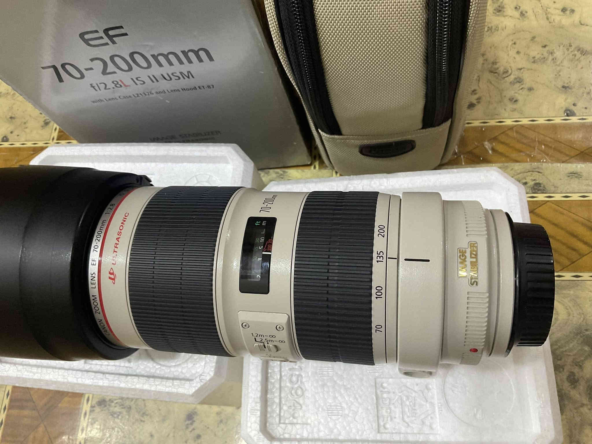عدسه كانون 70-200 دبل استبلايزر 
الاصدار الثاني نظافه 98‎%‎ اخت الجديد 
السعر مليون و 400 الف
مكاني بابل 
***********
