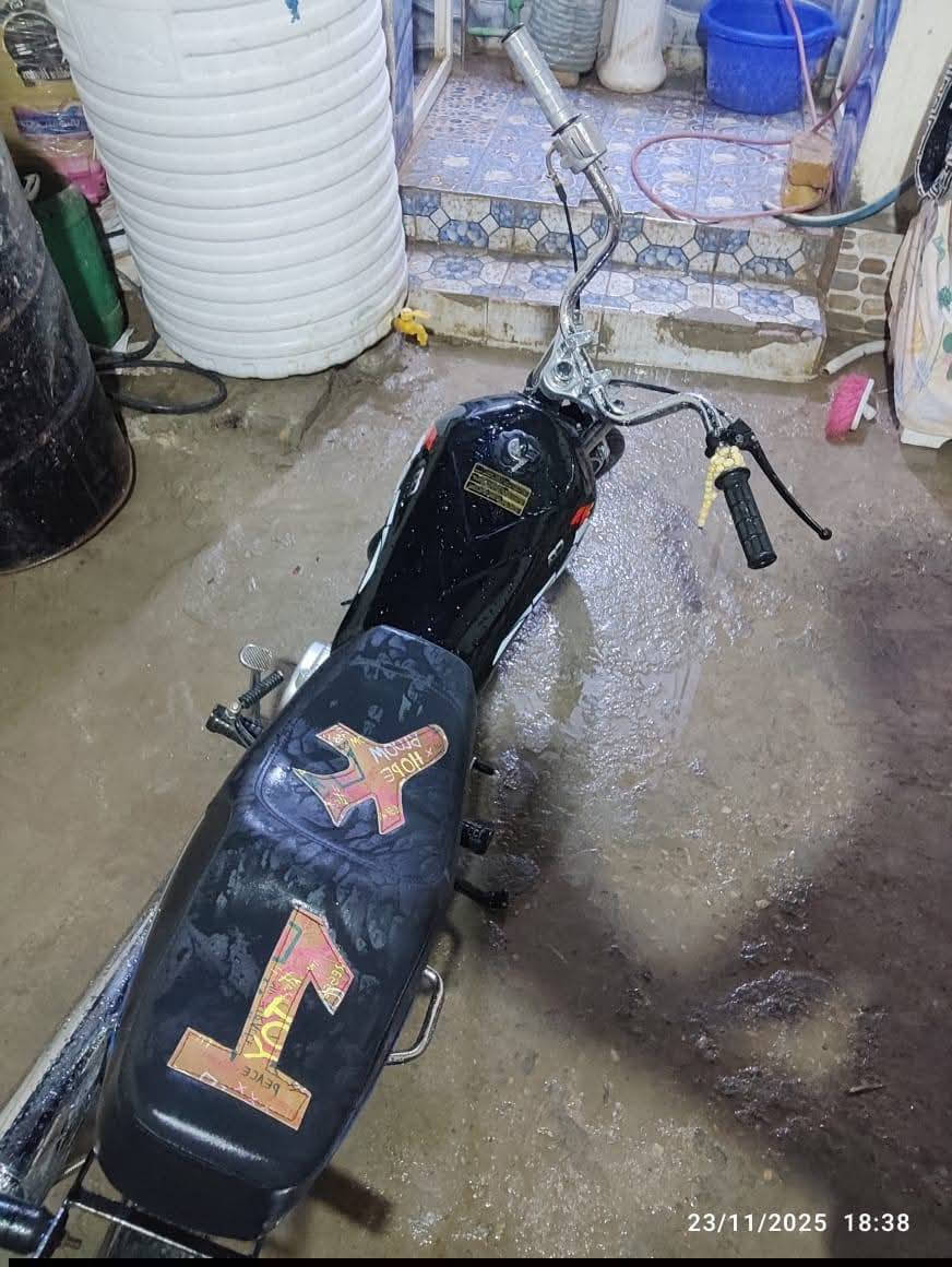 سلام عليكم دراجة شاصي ارشا موديل 19تعمير كله خمسه وعشرين محرك شلامجه الاصلي اوراق🫵📃الشراي يجي خاص  ❤السعر 750رقمي وتساب ***********
