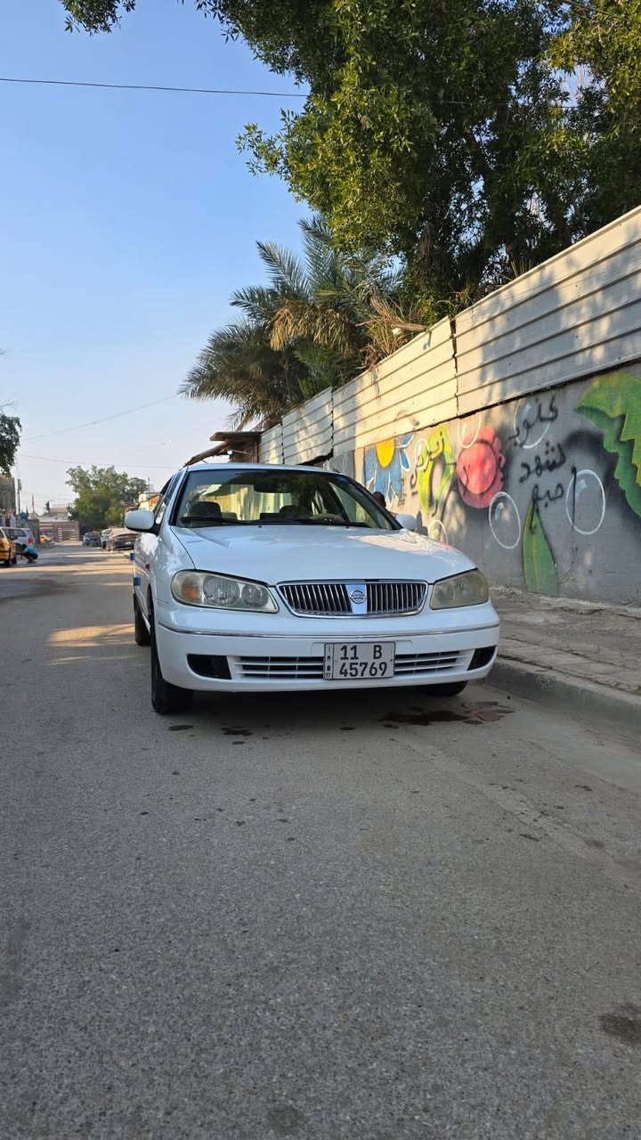 سلام عليكم نيسان سني ياباني اصلي ٢٠٠٩ سيارة ربع متصرف عليها صدر خلفي امامي تخم دبلات تخم تايرات غرفتها كلها جديده من دوشمه وبطاين بوب شاشه كار بلي كامره HD منظومه غاز عليها مكفوله من اللغد والشواصي بيها قطع صبغ السياره بدون ضربه مكانها بغداد /الشعب 
***********
***********
غير متواجد ع الفيس سعرها ٩٩ وبيها مجال قليل للشراي
