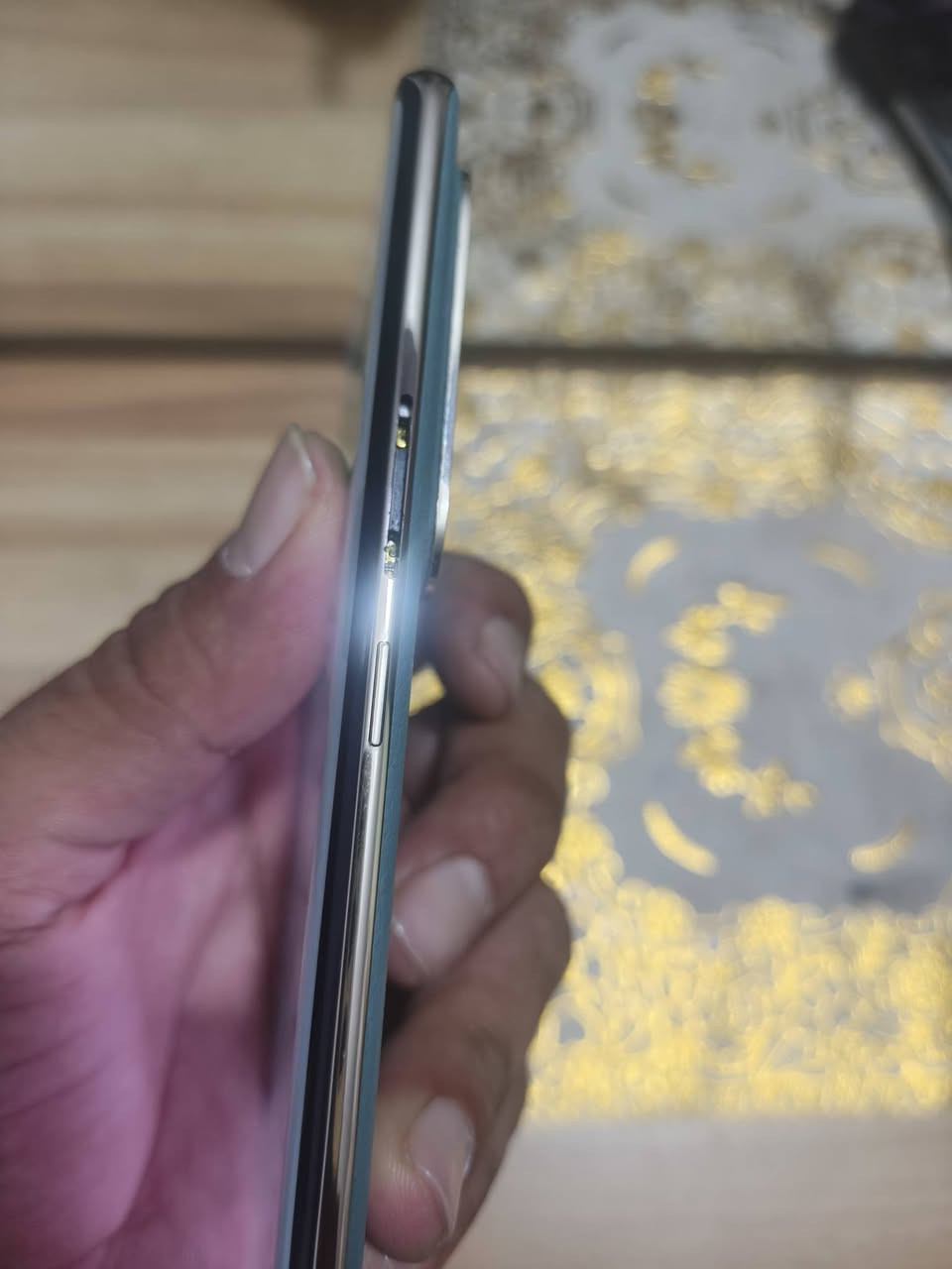 ان فنكس زيرو ٣٠ ذاكرة ٢٥٦ 
نضافه ١٠٠ بس دكمه طايحه مال التعلي وتنصي
جهاز راقي كوله شغال سعر ١٨٠ قفل 
مكان بغداد الامين الثانيه 
***********
