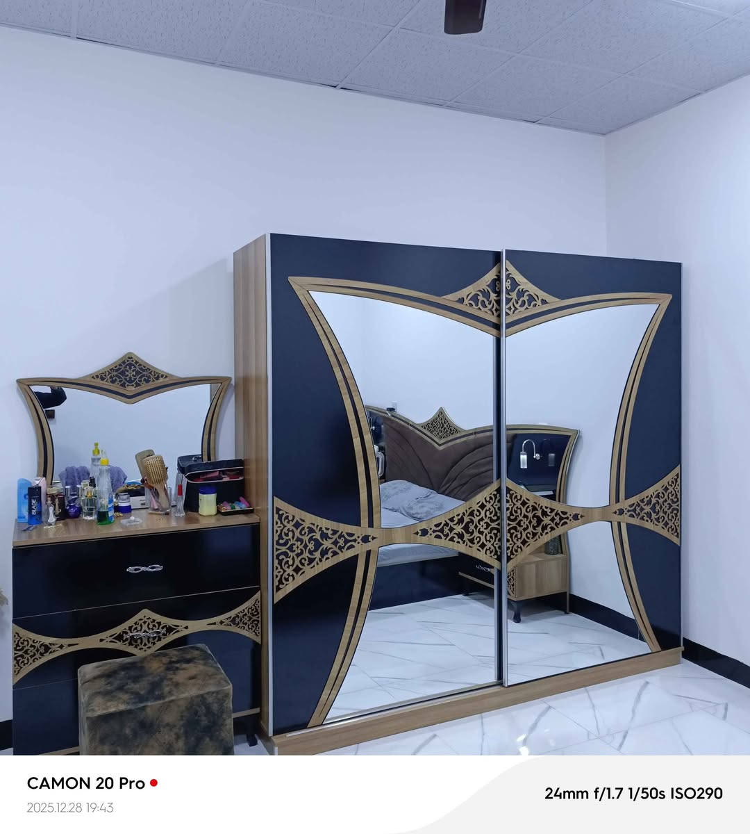 غرفة النوم للبيع تركي خمس قطعة جديد مستعمل قليل عنوان كركوك قرب مركز الثقافي ***********السعر 450الف بي مجال كركوك, العراق
