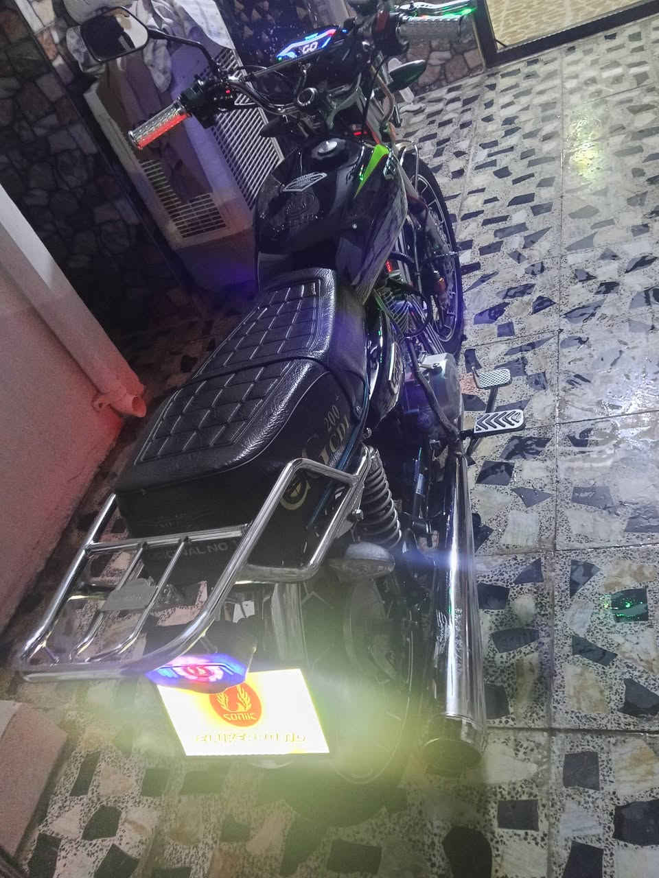 سونلك 25
5 كير 
كهربائية شغاله محرك ما مفتوح 
ويل كروم بصمه تشغيل عن بعد 
شاشه الكتروني+ سماعات داخل الشاشه 
منفيس موجود 
السعر 850


**إذا كنت صاحب هذا الإعلان وتريد حذفه لأي سبب، رجاءا أرسل رسالة إلى الدعم الفني**