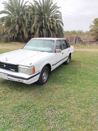 كراون • ١٩٨٧ • محرك ٢٥٠٠