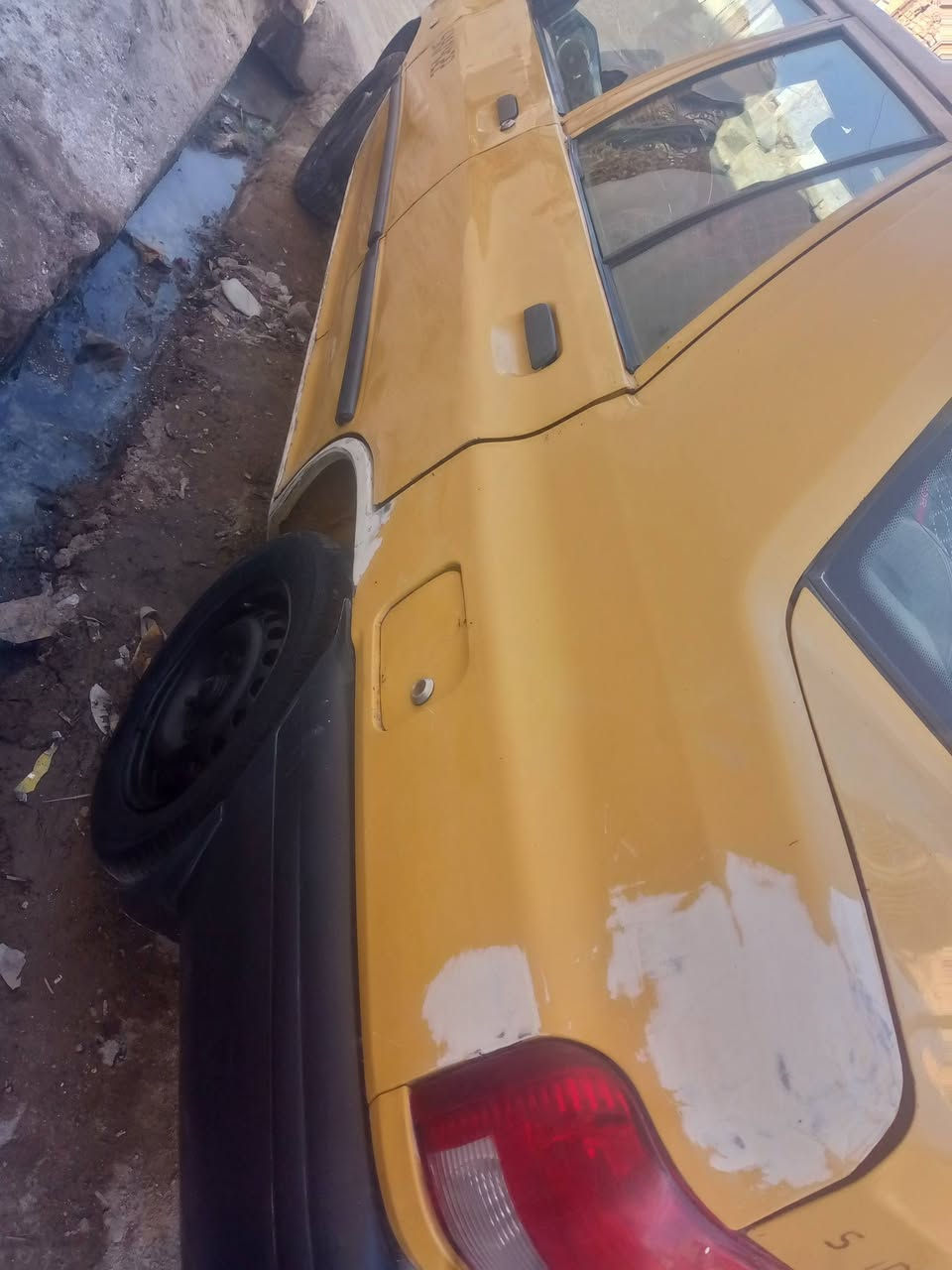 سايبه للبيع موديل2015لا مطلوبه لا هيه ولا غرامات رقمه نكليزي مدينه الصدر ***********  السعر28 وبيه مجال
