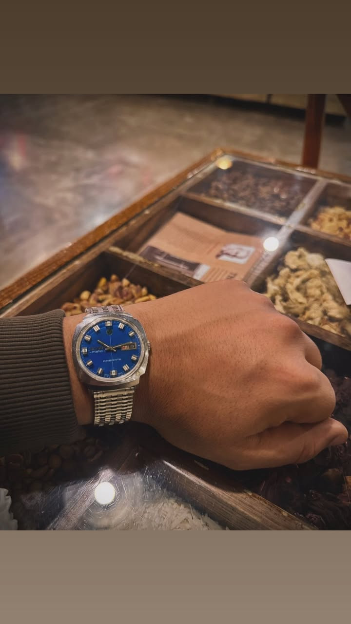 السلام عليكم
ساعة GINSBO matuc

اوتوماتيك 

القطر 38

كلشي بالساعه بلادي 

السير يرهم ايد وسط وناعمه 

منفذ يومي وشهري سحبتين سحبه للشهري و24 ساعه لليومي 

يوجد 3 احجار كريمه داخل المينا على الرقم 12 و9 و6

الساعه مضبوطه 100‎%‎ 

السعر 225$ وبيها مجال بسيط 

يوجد توصيل لجميع المحافظات


**إذا كنت صاحب هذا الإعلان وتريد حذفه لأي سبب، رجاءا أرسل رسالة إلى الدعم الفني**