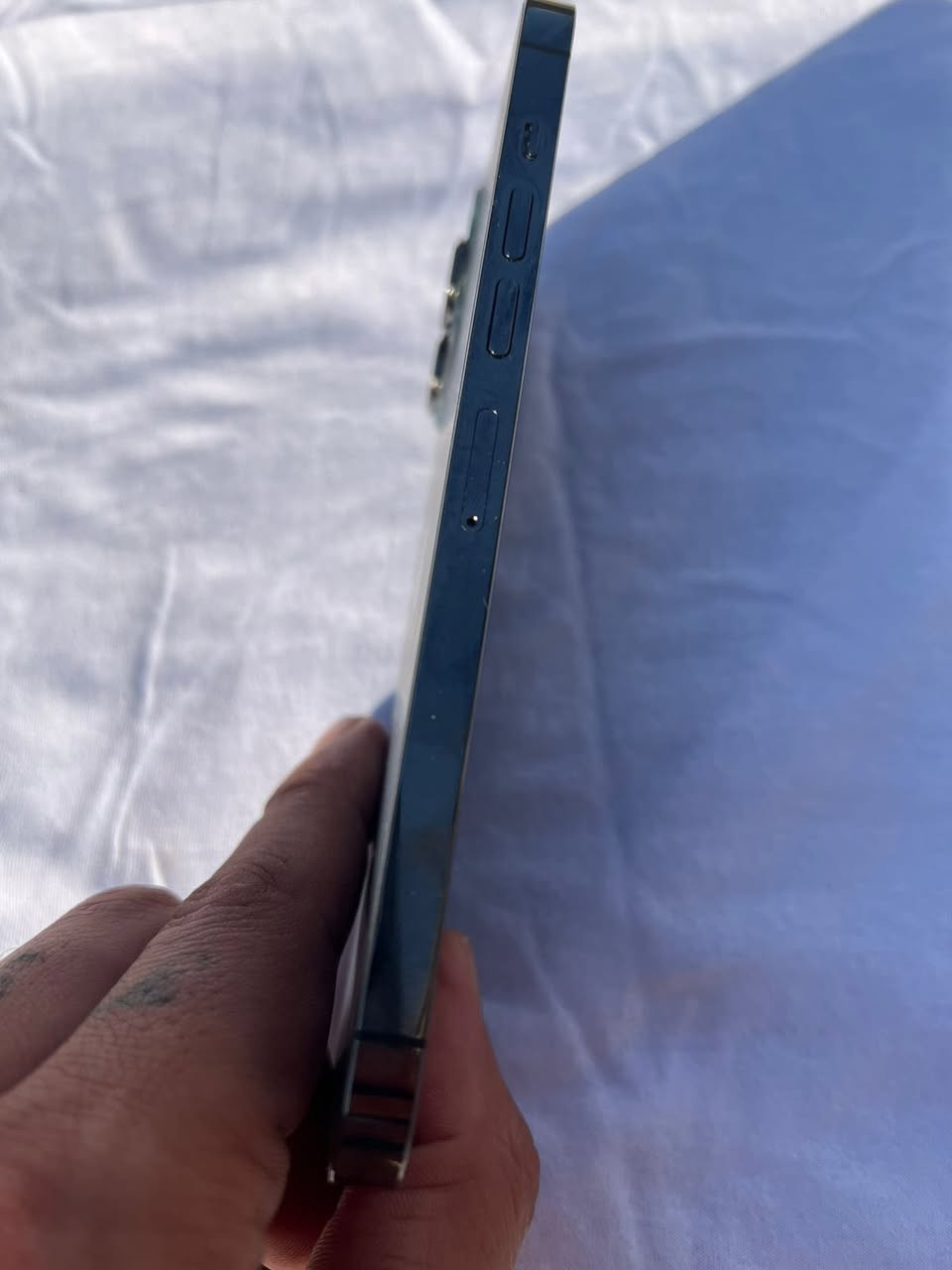 ايفون 13 برو ماكس بطاريه 96 بلاديه جهاز مكفول كفاله عامه تجي تاخذه من باب البيت وضمان ويا سبوع كامل عل فحص ذاكره 256 توصيل موجود لكل العراق يوصلك المندوب متطي ولا فلس تفحص يله سلم فلوس العدادات كلشي موضح بلصور عنواني بغداد بلديات السعر 700 وبي مجال لطيبين الاستفسار واتساب ***********
