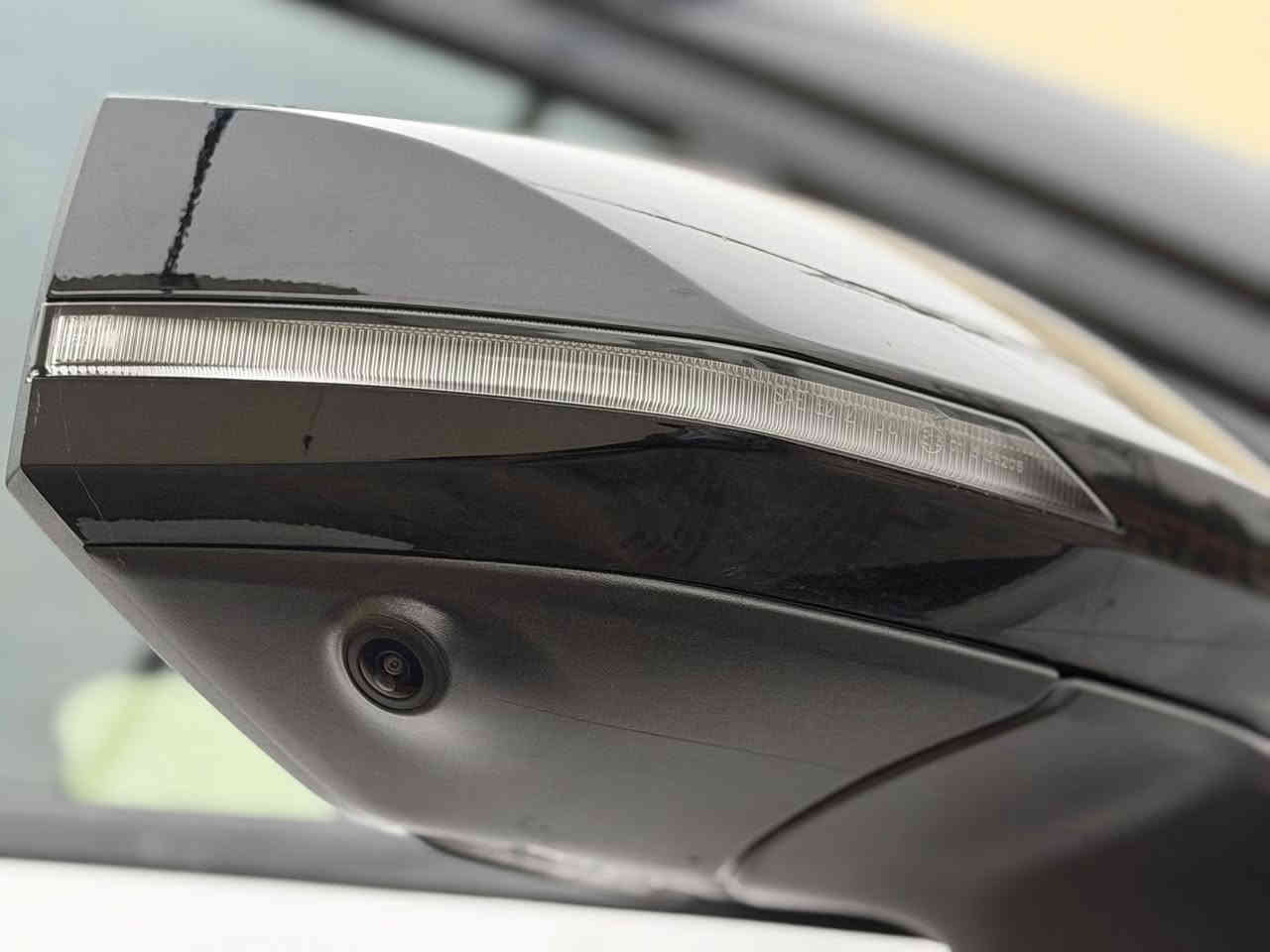 سبورتج موديل 2023 فئه برستيج محرك 2500 اعله فئه بل برستيج حادث فقط قبق جنطه موضح بصور 
***********
حادث قيق جنطه وشويه بجاملغ لخلفي فقط 
سعر (235) بيه مجال سياره بسمي تحويل ثاني يوم 

المواصفات
1بانوراما
2 بصمه ابواب وتشغيل وصندوق
3 جنطه كهرباء
4 شاشه كبيره ايباد عل طول دشبول 
5لدات نهاري هيلوجين
6كراسي جلد
7كراسي كهرباء 
8تحكمات فول 
9مرايه داخليه عاكسه للضوء وبيها بوصله
10 ترحيب عند الاقتراب
11شاحن واير ليس
12هند بريك بصمه
13اوتو هولد
14 كامرا دوراه
15تدفئه كشنات
16حساس خلفي
17 انضمة قيادة سبورت ايكو نورمل
18 ستيرن تدفئه 
19كشنات كلهن مخارج شحن
20 سستم صوت 
21 محرك 2500
22 جي بي اس 
23 تبريد قطعتين ثلج منفصل
24 حساس لايت واطارات
25شاشه صغيره لعرض لعطلات
26 تبريد شاشه لمس 
27ويل كب 19 مع تخم تاير مشلن
28رادار امامي وكاميرا تحديد مسار
29 رادارات خلفيه نقطه عمياء
30  اشاير مري
31فور ويل 4x4
32 تشغيل عن بعد

وبعد هواي مواصفات ماتحضرتي وبل عافيه عل مشتري واسف عل اطاله اضن كلشي واضح وكلشي مكتوب
