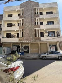 🏯بناية ركن لبيع وارد 5مليون ✅مساحة 130متر واجهة 16ونزال 8 ✅تكون من 6مح...