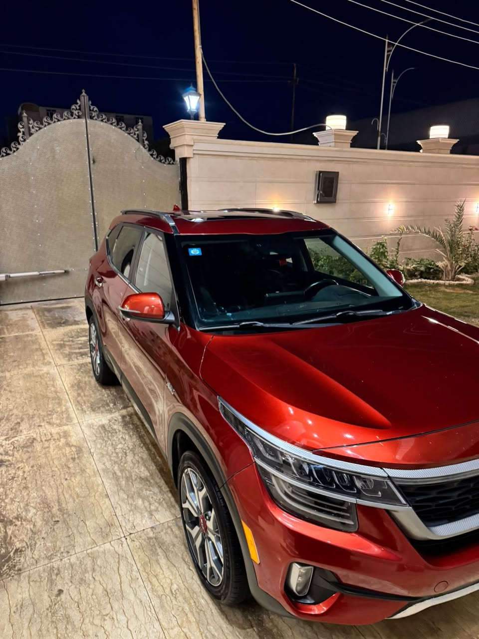 السلام عليكم
كيا سيلتوس 2021
حادثها خلفي الجنطه مبدله والجاملغات بيهن صبغ بدون ايرباك 
سياره فول مواصفات اعلى مواصفات 
رقم ذي قار حره 
مكان السياره ناصريه مركز 
السعر ١٥٥ ورقه 
***********
