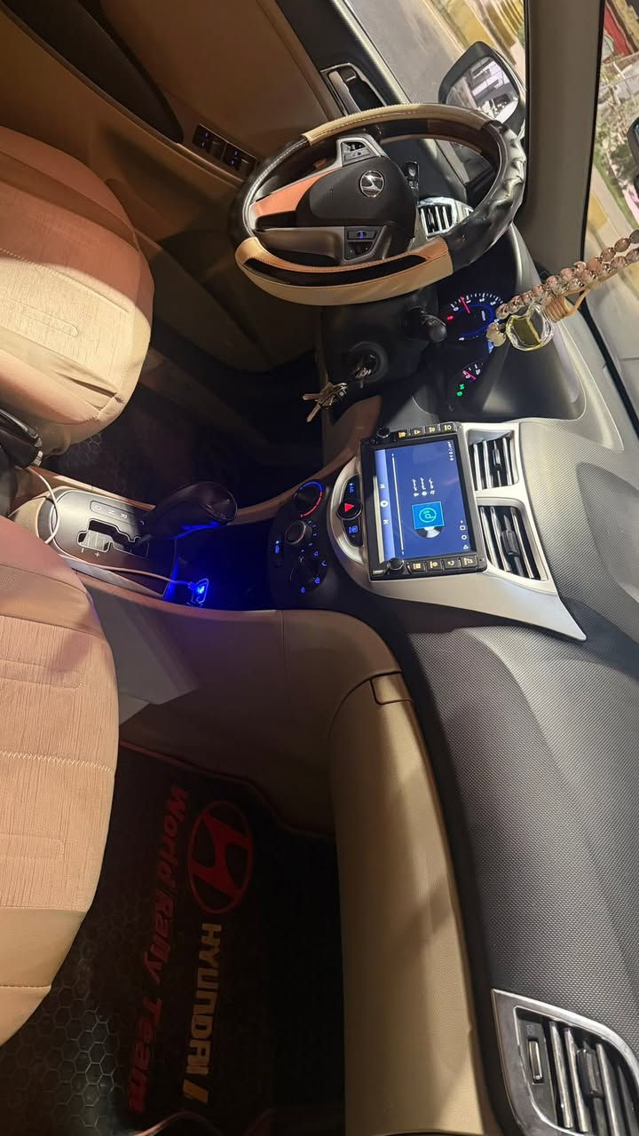 السلام عليكم اكسلت للبيع موديل 16 كفاله عامة عدا بارد شبر جاملغ امامي سائق محرك 1600 دوش خليجي فتحةتحكمات جهتين ماشية 91 الف بسمي السعر 108 وبيها مجال الاستفسار ***********
