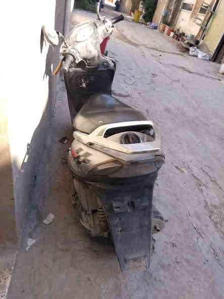 السلام عليكم ماكس نضيفة نكر سلفة 300 وبيها مجال
البلديات
***********
