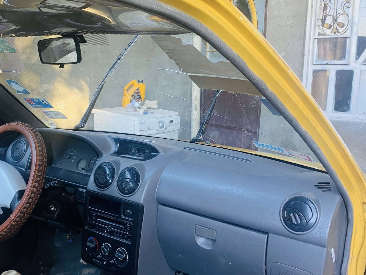 السلام عليكم ، سايبا موديل 2015 ،گير و محرك زينات ، بيها خياسات ، سيارة نظيفة ، بدون غرامات مصفرة 
تحويل مباشر ..
المكان بغداد المدائن 
السعر 29 وبيها مجال 
***********
واتساب متوفر
واتصال خط متوفر
