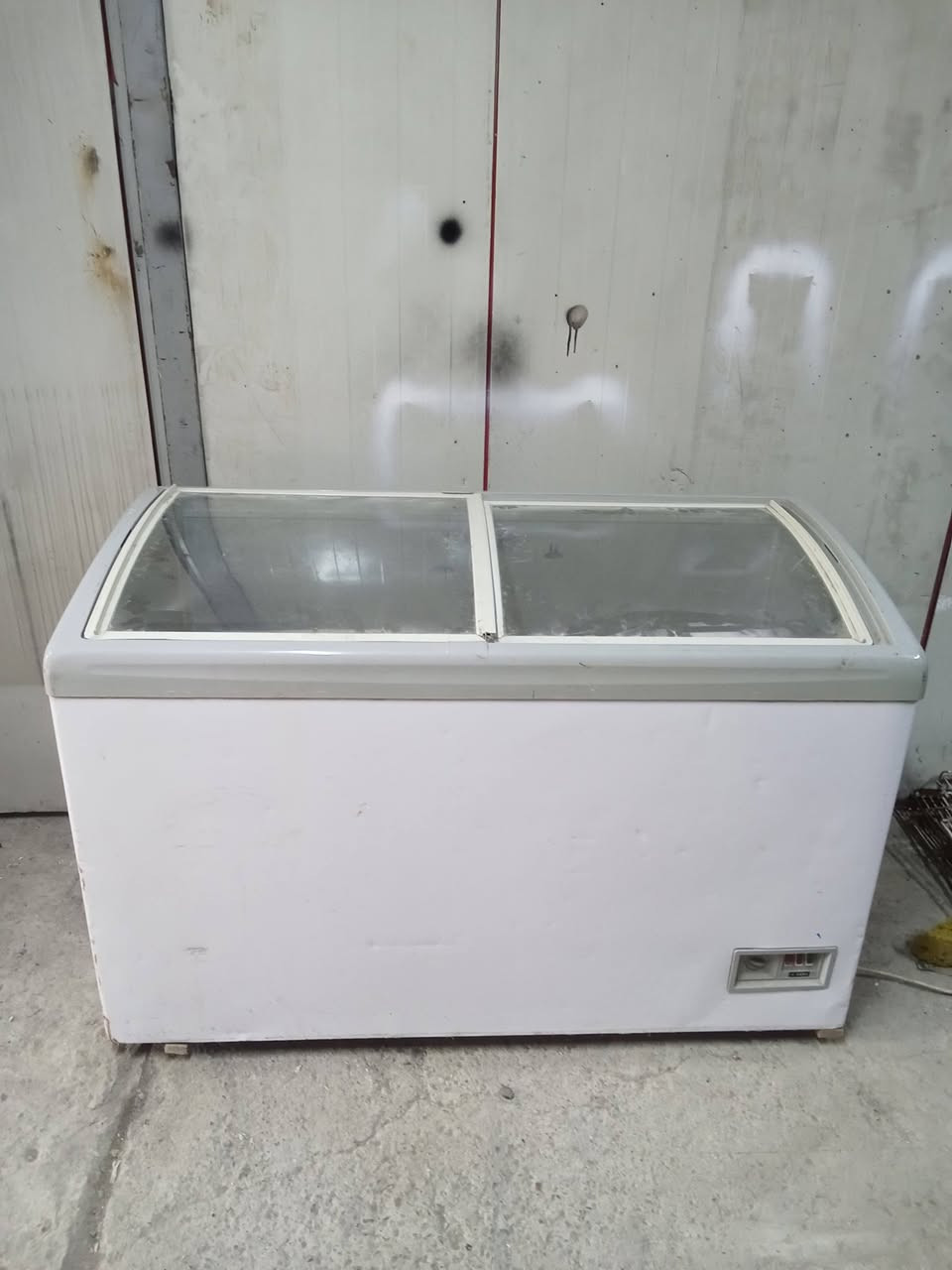 عوارض بطحي للبيع مكاني بغداد العبيدي شغلات تجميد فول شرط الفحص وضمان ***********
