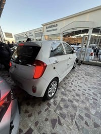 كيا بيكانتو 2015  فوللل موصفات 07508438255