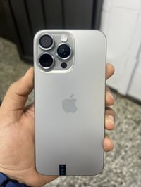 ايفون ١٥ برو ماكس • ٢٥٦ • بطاريه ٨٨