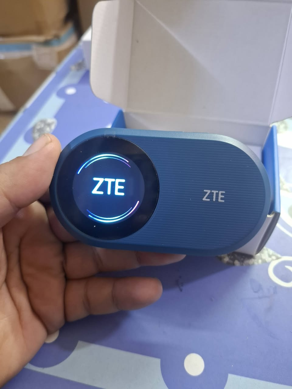 السلام عليكم راوتر محمول سيم كارت 4G  لي يفيده ينطي سعر وياخذه


**إذا كنت صاحب هذا الإعلان وتريد حذفه لأي سبب، رجاءا أرسل رسالة إلى الدعم الفني**