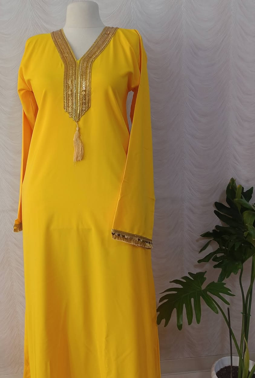 دشداشة نسائية جديدة 
قياس M-L-LX-LXX 
سعر 5 ألف 
يوجد خدمة توصيل


**إذا كنت صاحب هذا الإعلان وتريد حذفه لأي سبب، رجاءا أرسل رسالة إلى الدعم الفني**