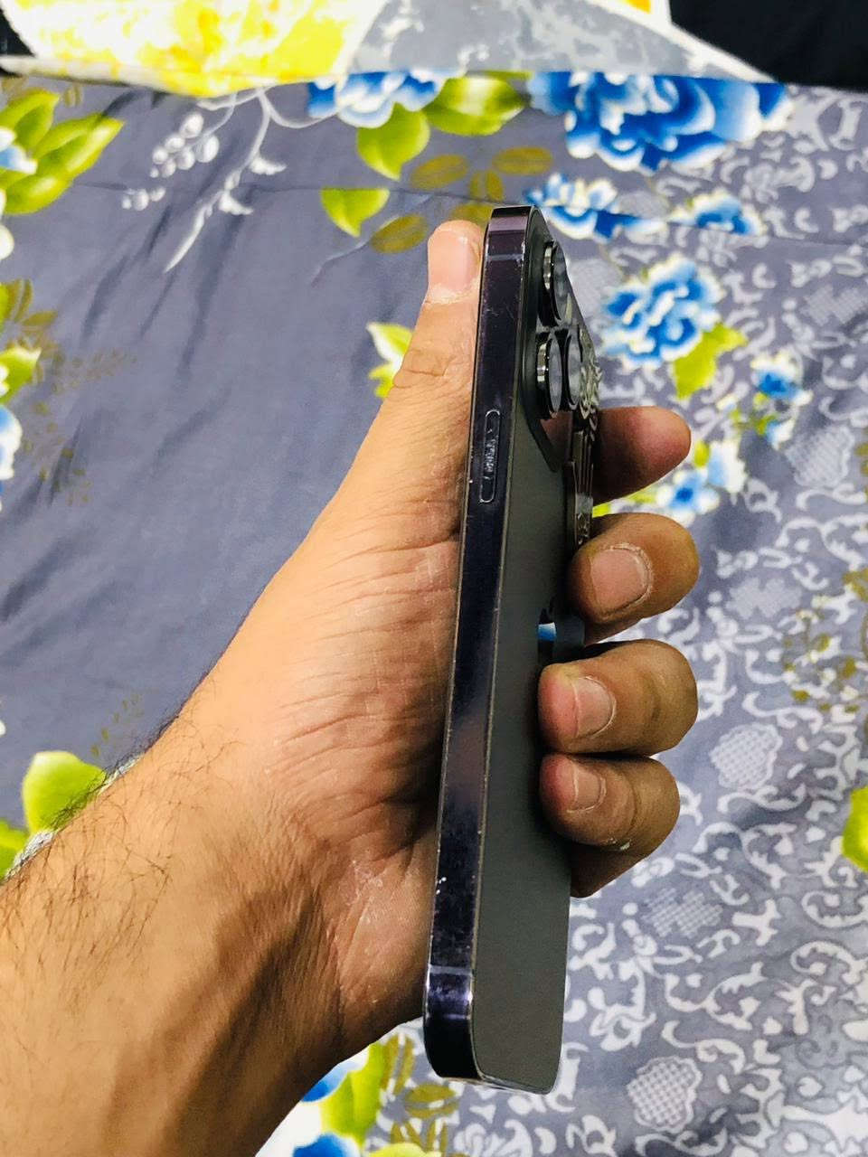 14 برو ماكس 256 بطاريته مستبدله اصليه من ابل 
التلفون دبل خط يعني شريحتين 
سعره 740 وبي مجال 
بغداد السيديه 
***********
