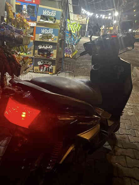 سلام عليكم سكنز فحل نوزل كامله مكمله اي نقص مابيه فقط دشبول يرادله واير مكينه خرسه ناعمه تجي تفحص وتاخذ من باب البيت العنوان بغداد الصليخ رقم الهاتف ***********دراجه دراجه نكره بكل وقت السعر 600وبيه مجال للشراي وكل الهلا بجميع
