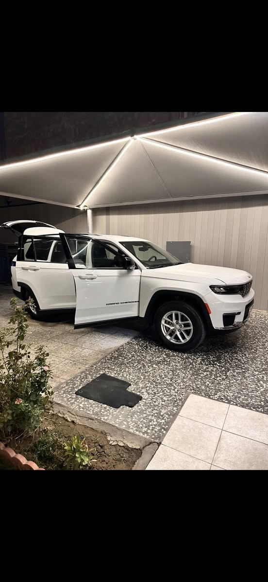 جيب 23 لارج vip
7 راكب محرك 6 سلندر 
السيارة كير ومحرك وحدادية ب شرط 
موصفاتها معروفة نقاط عمياء وكشنات تدفئة و3 قطع تبريد 
وكامرات وحساسات وبصمة وتشغيل عن بعد وكل الموصفات المعروفة شاشة كبيرة ……….
السيارة ما بيها حادث لكن قطعها سرقة كلها مبدلة وكالة عدا بابين يعني سونارها فقط قطعتين وصور السرقة موجودة بالمنشور السيارة جديدة وما بيها مصرف .
ماشية 60 الف كيلو 
رقمها اربيل سنوية جديدة تريد تحويل او وكالة 
مكاني بابل 
***********
سعرها 275 اقل من سعرها خواتها بهواي لكن بيع مستعجل
