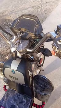 يوجد ماطور هارلي للبيع موديل 22 السعر 400 رقم الهاتف  07515778127