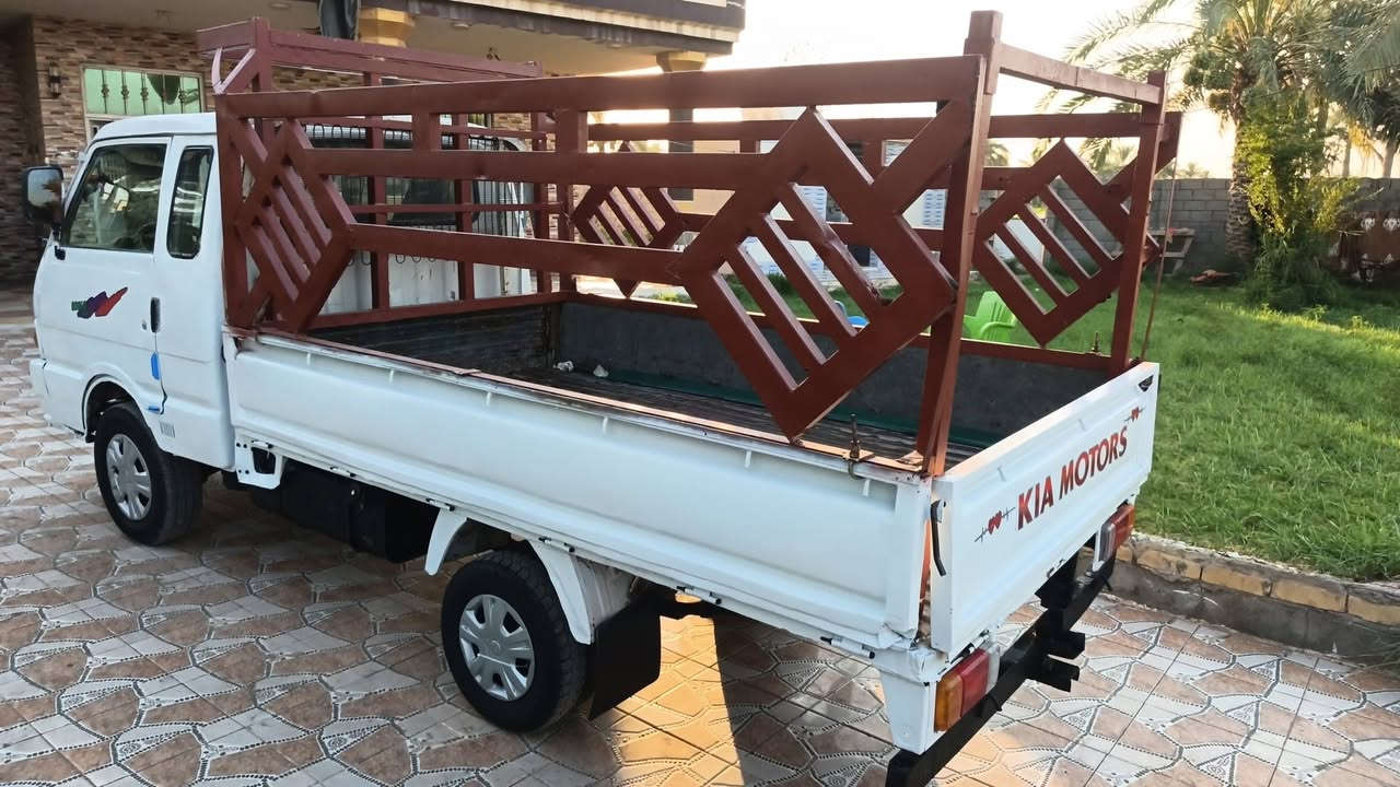 السلام عليكم 
للبيع كيه حمل ١٩٩٦ رقم ديالي بسمي تحويل مباشر مشروع وطني كفاله من الحادث بيهه رشات صبغ جماليه مكينه شرط بدون قطرت البخار والتنقيص شاصي مكفول ورقم شاصي واضح تخم تاير جديد حداديه جديده كهربائيات كلهه شغاله حته كيج الكاز حداديه جديدة باور شغال تخم تاير توني شاده تعمير جديد محجرهه وياهه مذب عليهه ربع دينار السعر ٤٦ وبيهه مجال شي بصيط مكاني حله عل سريع  لاستفسار لاتصال عل الرقم
‏‪***********‬‏ بي وتساب
