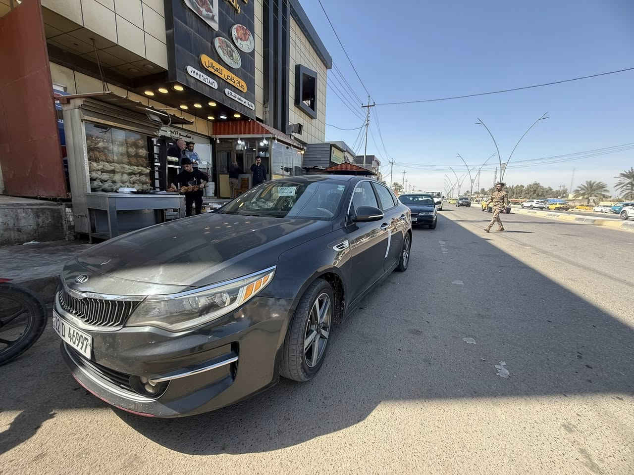 السلام عليكم
كيا اوبتما2016  تحويل مباشر حادثها حلو جاملغ امامي  وباب فقط بدون ايربااااااك 
بجم كبس المواصفات
شاشة رادارات حساسات كاميرا تحكمات زنون اصلي السيارة مسويلها ادامة من كلشي وبيها بارد باب السايق . 
كير محرك صدر تبريد كله جديد 
 

العنوان : ديالى بعقوبه كنعان   
رقم التلفون :***********
السعر / 125 او بيها مجال
