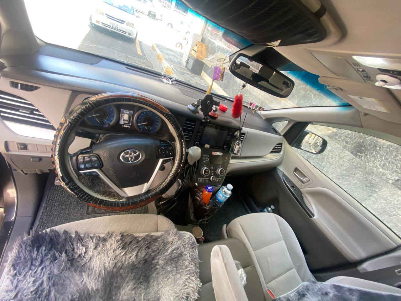 السلام عليكم 

للبيع سينا 2019
السعر 189 ورقه 
وممكن المراوس بكامري حديث 

اللون نفطي
الضرر قطعتين بارد + قطعة تبديل 
فتح ابواب الوسط كهربائية وبصمه + مواصفات LE معروفه 
6 سلندر كير محرك حداديه شرط .
رقم شمالي .

للتواصل ***********

مكان السيارة الانبار القائم .
