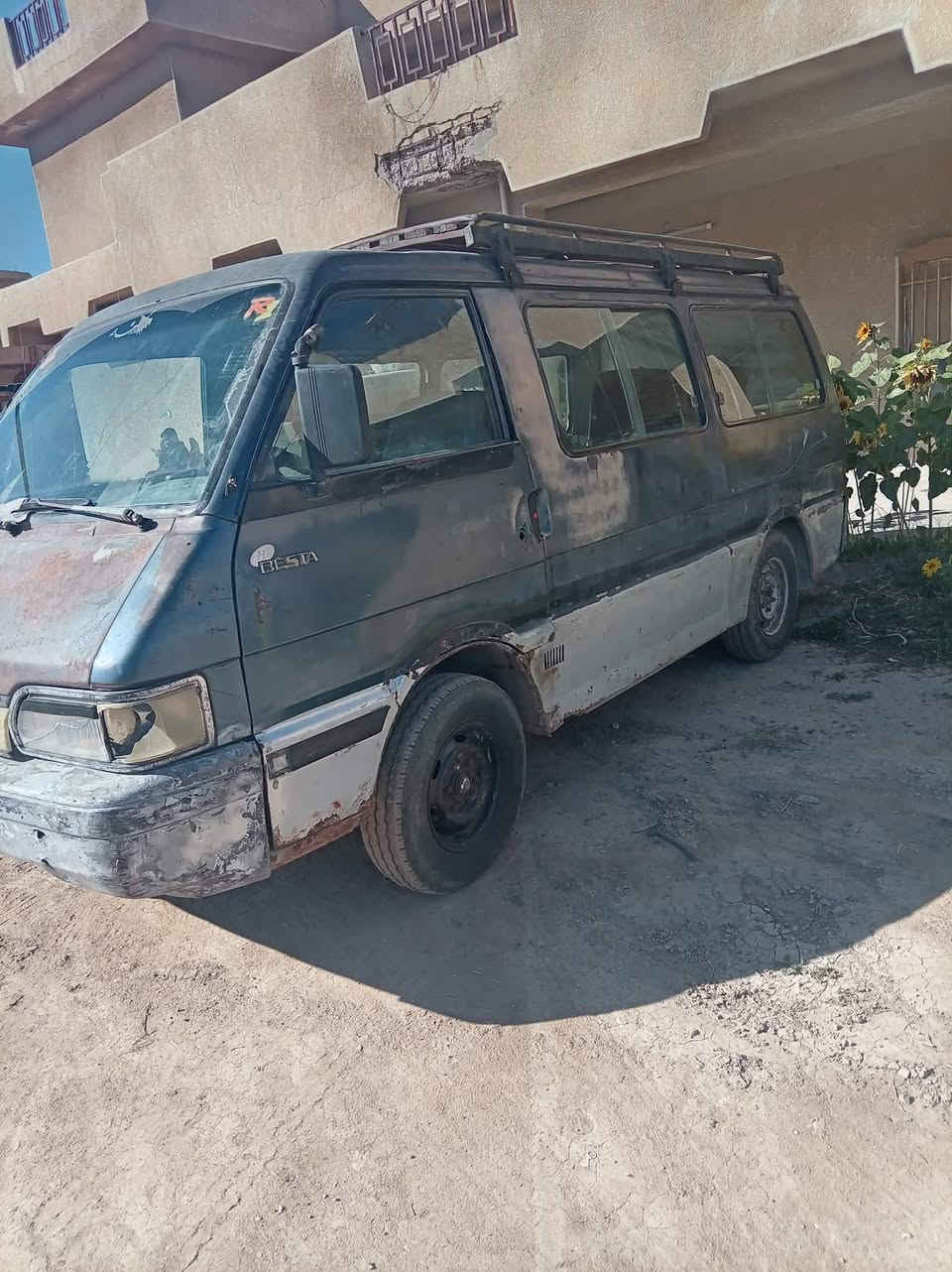 كيا بسته موديل 94سنويتهه تنتهي نهايه 2026رقم الهاتف ‏‪***********‬‏
