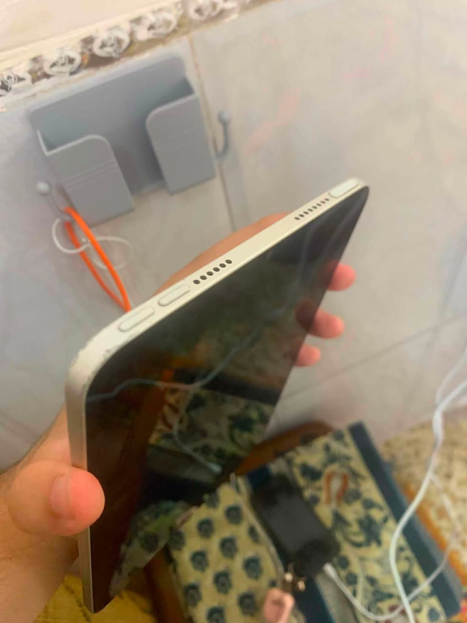 السلام عليكم ايباد mini 6
ذاكره ٦٤ للبيع  340 الف أو مراوس راس برأس أو اقل منه أخذ فرق 
ايباد مكفول من كلشي بطاريه ٨٧ 
تجي تفحص على راحتك 
فقط بي هذا طبع أصابع مبين بالصور 
مكاني بغداد الغزاليه


**إذا كنت صاحب هذا الإعلان وتريد حذفه لأي سبب، رجاءا أرسل رسالة إلى الدعم الفني**