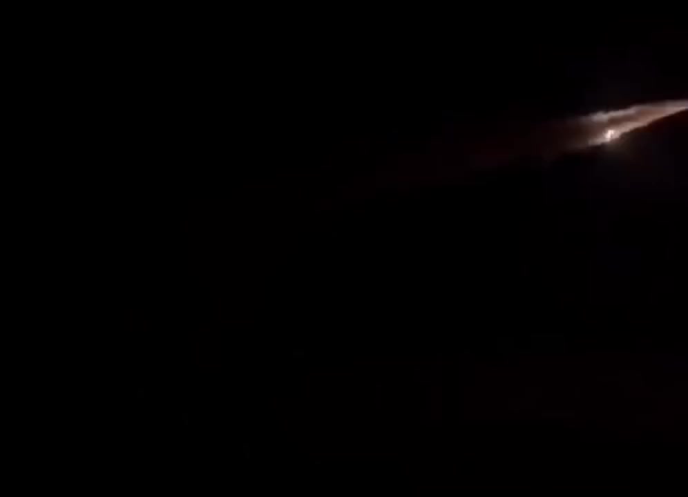 الموجة 🛑 التي اطلقها الحرس الثوري 
بها صرخة عراقية حاضرة معهم {يابا عبد الله الحسين}


**إذا كنت صاحب هذا الإعلان وتريد حذفه لأي سبب، رجاءا أرسل رسالة إلى الدعم الفني**