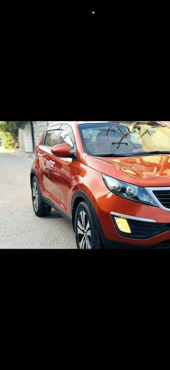 كيا سبورتج
موديل 2012
وارد خليجي مكفوله 
سياره نضيفه ستخدام شخصي 
مواصفات :تحكم ستيرن-شاشه كبيره-بانورامه -وبقيه المواصفات لسبورتج معروفه 
السعر :160$
الرقم :***********
***********
