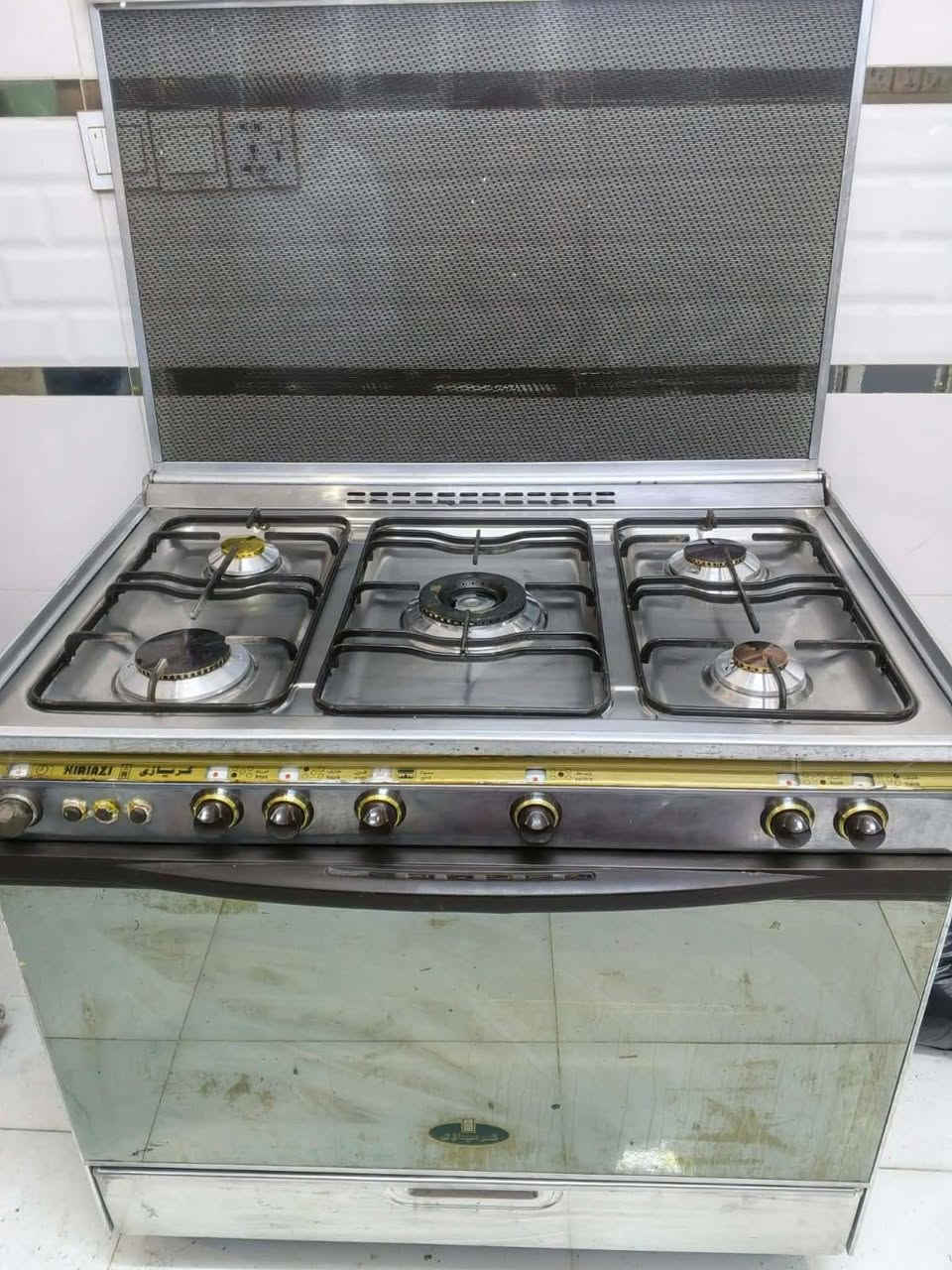 طباخ كريازمصري باول الاصلي.نضيف بشكل
شغال كلة ع الفحص  عيون وافران 
نارة تخبل سعرة ٢٢٥ 
الشراي يتفضل خاص 
***********
