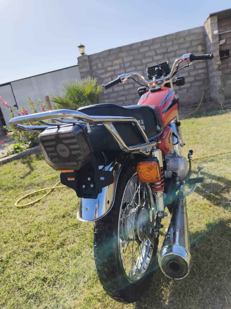 السلام عليكم 
دراجه نامه موديل 2020 اوراق اصولي 
سكان رياضي والمحرك نامه اوربي cc200
الدراجه مرتبه ونضيفه مال جناي 
خابرني وبيك خير ودلل
رقمي ***********
