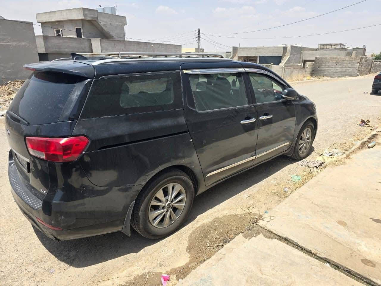 كيا سيدونا ٢٠١٦ محرك كير بشرط نقصها فقط دبلات امامي مكانها أربيل او تكريت *********** سعرها ١٦٥ قفل تحويل أو وكاله سياره اسمي
