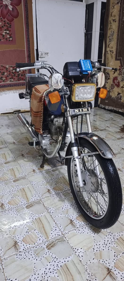 سلام عليكم نامه امتياز24 الدراجه جانت مخزونه هاذ الشته طلعته دراجه كلش كلش نضيفه المحرگ سبانه شنو ما ممدود عليهه اوراقه ضايعات اكفله من السرقه رايدها مراوس بفورزه او بيع ب600 وبيهه مجال هاا الي تحجون ع الموديل اني بايعلگ نضافه مو بس موديل دراجه مال جناي مداريهه مكاني ديالى الخالص الرقم***********
