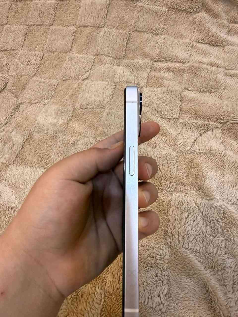 للبيع ايفون 13 عادي 
ما مبدل بي اي شي شرط ✅
مساحته 128جيكا بايت
مستلزمات كامل من شاحن وكارتون وكفرات 7 
بطاريه 90 ما مبدله 
مابي ولا شخط اتشوفه اذا بي اي شخط لا تاخذه 
جهاز مابي اي خلل كامرات شغاله كل شي ما بي السعر 560 الف وبي مجال للتواصل راسلني خاص


**إذا كنت صاحب هذا الإعلان وتريد حذفه لأي سبب، رجاءا أرسل رسالة إلى الدعم الفني**