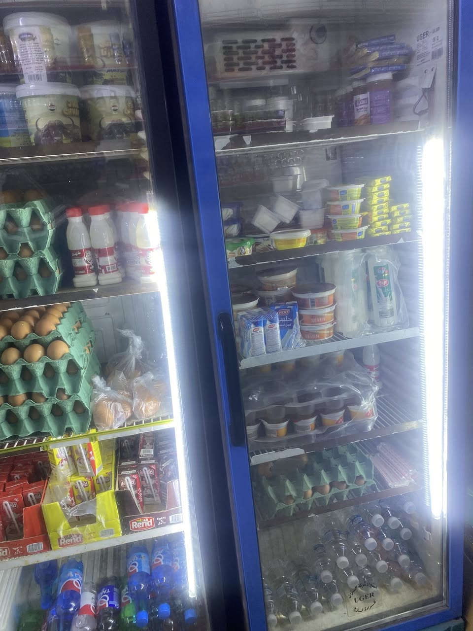 للبيع عارضات عدد 10 وبطحيه عدد 1 ورفوف تصفيه محل 
***********
