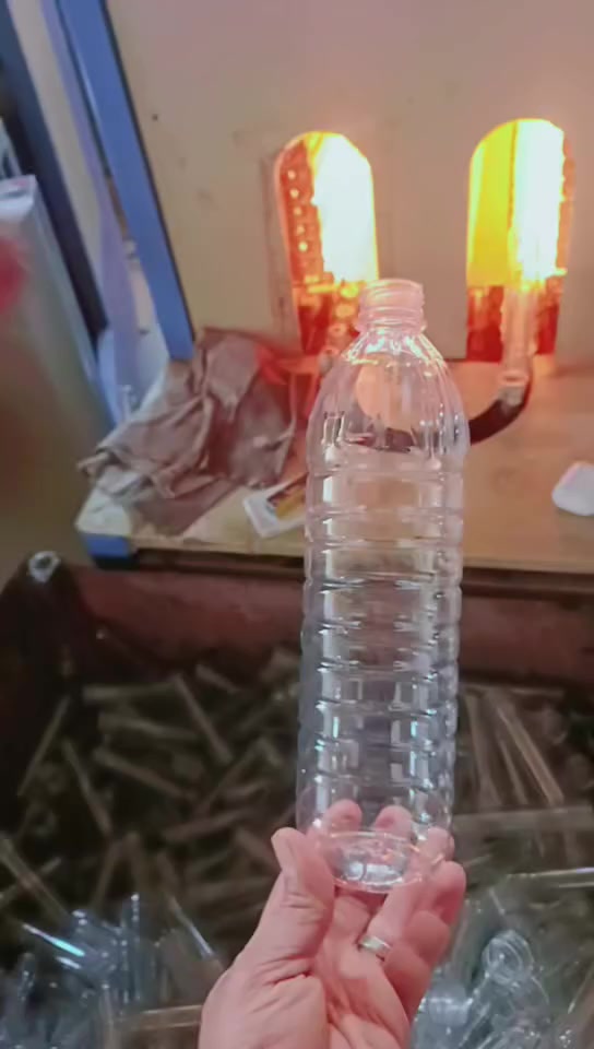 معمل بركات ام البنين لأنتاج البطل البلاستك لجميع الاحجام مستعدون لتجهيز كافة المحلات والمعامل بأحسن الاسعار للأستفسار الاتصال على الارقام التاليه او المراسلة عبر الواتساب العنوان: النجف الاشرف حي عدن قرب مطحنة شركة الاحسان
***********
***********
