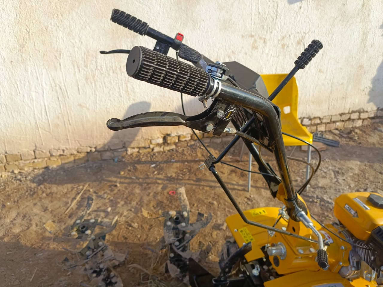 كاروبه 7 ونص حصان جديده مشتغله ساعه وحده بس المكان ناصريه سيد دخيل التصال ***********
