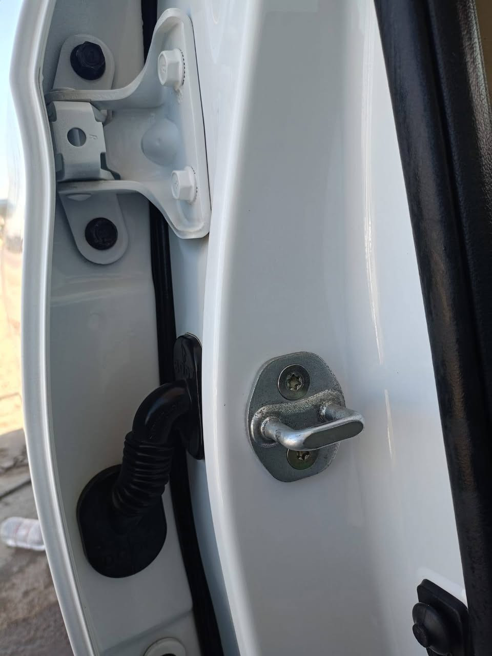 0780 649 5672
النترا ١٧ 
اخت الزيرو ماشيه ٣٨ فقط جديده جدا 
محرك ٢٠٠٠ دوش بعده بلزكات الشركه
وارد أمريكي بنيد فقط بدون داواخل
مكان السياره الشطره 
سياره جديده  كفاله من الطخات والشخوط
سياره كلها كبس شركه بلاد 
مكانها قضاء الشطره الشطره, ذي قار
