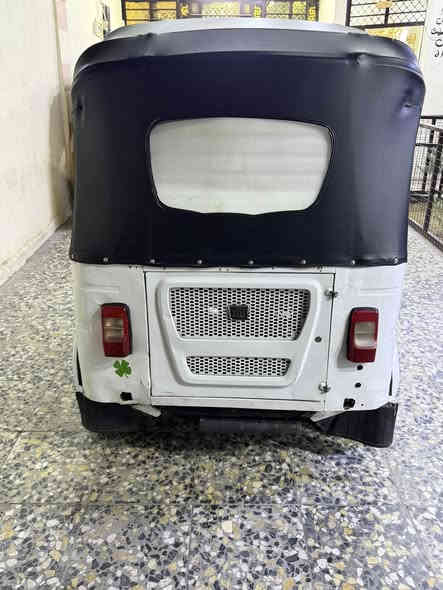 السلام عليكم تكتك موديل 2022 رقم وسنويه بغداد تحويل ثاني يوم السعر (7250) مكاني الكماليه رقمي ***********
